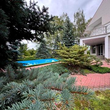Здам заміський будинок з басейном Обухівка.