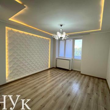 Пирогова вул., 2