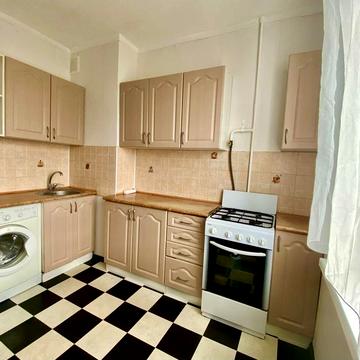 Оренда однокімнатної квартири з видом на парк, вул. Клінічна.