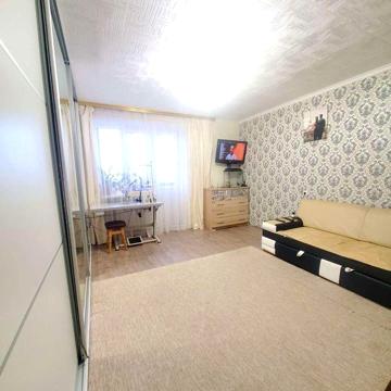 Продам велику 1 кімнатну квартиру вул. Білогородська