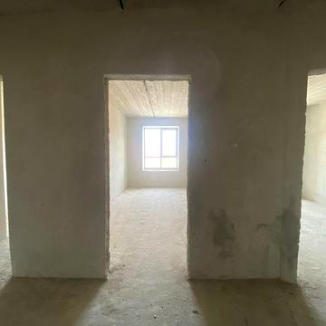 Продаж готової 2-к квартири біля озера