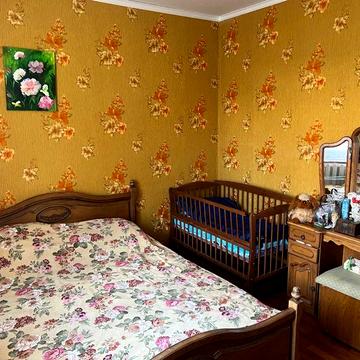 Продается 3-х комнатная квартира на Дзержинке.