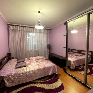 Продам 2к на вул. Симиренка, 34а, будинок 2003 року