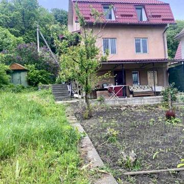 Дача біля моря Бурштинського з саунною