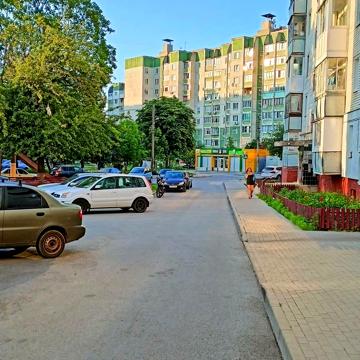 Шевчука вул., 8