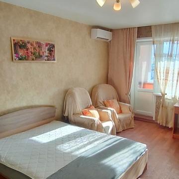 Героїв Дніпра вул., 43
