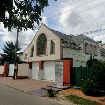 Продаж 2к Дім Юрія Гагаріна вулиця