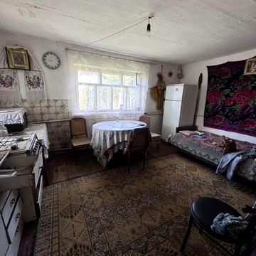 Продається частина будинку в с Грозине