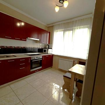 Академіка Заболотного вул., 44