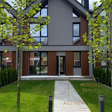 Таунхаус з укриттям Буча, ЦЕНТР |165 м²| Камін, генератор