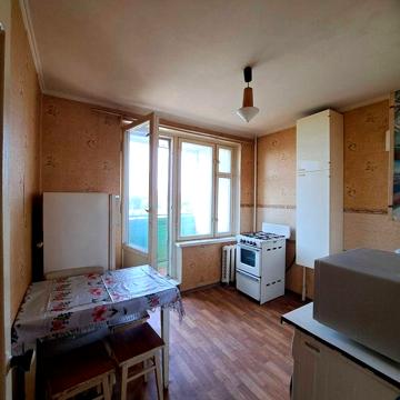 Продам квартиру Березняківська 30