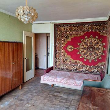 Продам квартиру Березняківська 30