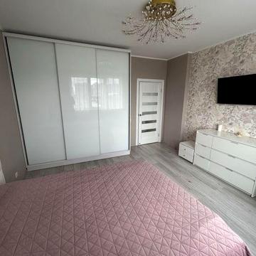 ЖК Варшавський Правди 45а 69кв. Власник ЖК Варшавський мікрорайон