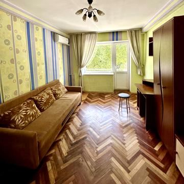 Відрадний просп. (Чубаря), 40
