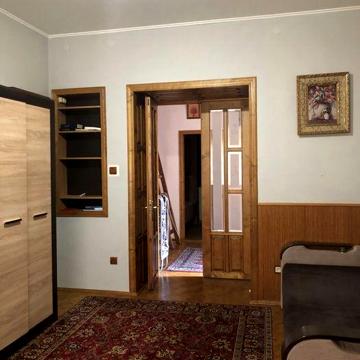 Здається однокімнатна Органний Зал (центр)