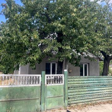 смт.Лиманське Роздільнянський р-н.газ ,вода,хорошее место положение