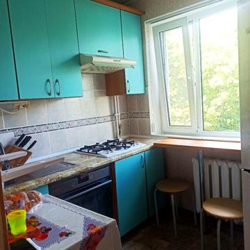 Нескорених вул. (Героїв Праці), 60б
