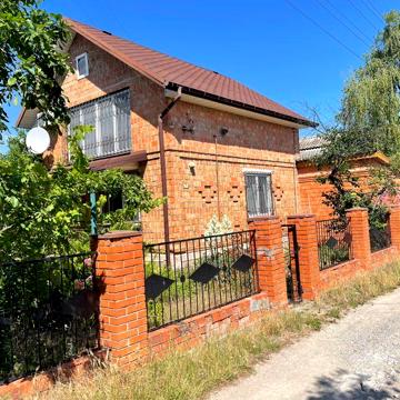 Продам дом-дачу в Обуховке/пгт Кировское