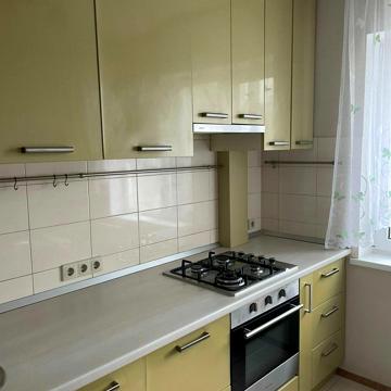 Оболонський просп., 30