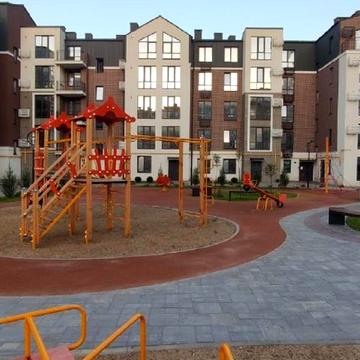 Академіка Сахарова вул., 52
