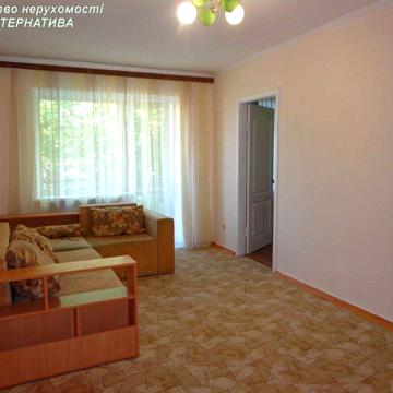 3 к кв тихий ЦЕНТР, Б. Хмельницького. Будинок у дворі. Меблі, техніка.