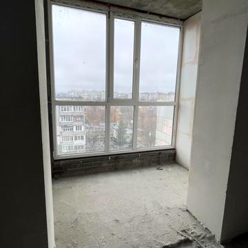 Довженка вул., 4