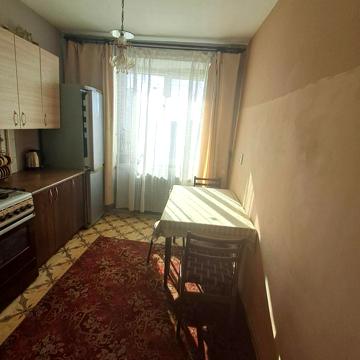 Євгена Коновальця вул., 95