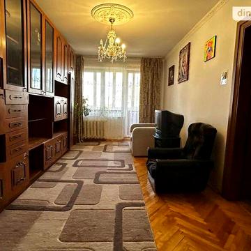 Довгострокова оренда 3к Квартира Наукова вулиця