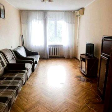 Продам 2к.кв возле Коммунального рынка