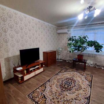 Продаж 2к Квартира Героїв України (Сталінграда) проспект