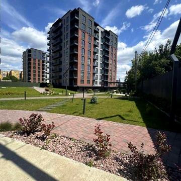 Продаж 1к Квартира Тлехаса вулиця ЖК West Towers
