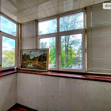 Довгострокова оренда 3к Квартира Грушевського Михайла вулиця