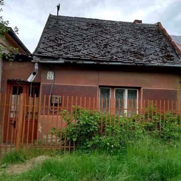 продається недорогий будинок