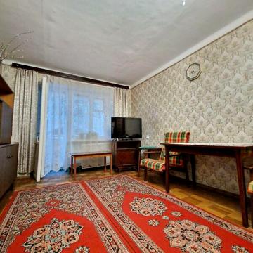 Довгострокова оренда 2к Квартира Варненська вулиця