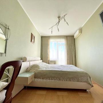Сахарова А. акад. вул. Франківський район
