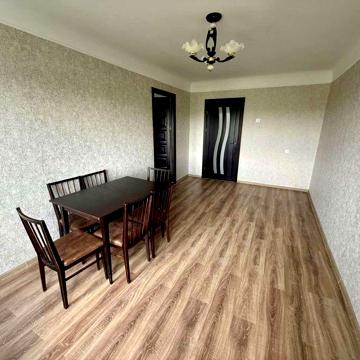 Продається 3 кімнатна квартира вул.Степана Бандери