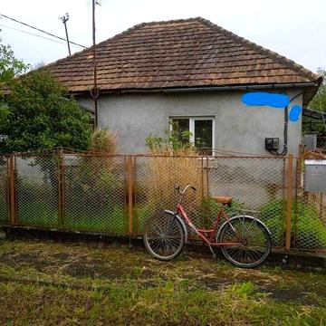 продається зручний будинок в м. Берегове