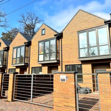 Університетська вул.