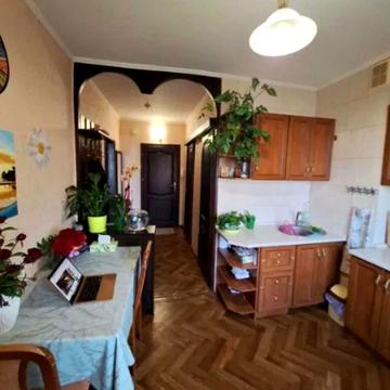 Сімї Глодан вул., 41