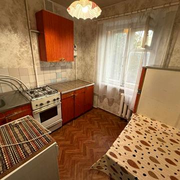 Здам 1-но кімнатну квартиру на пр. О.Поля . З меблями та технікою