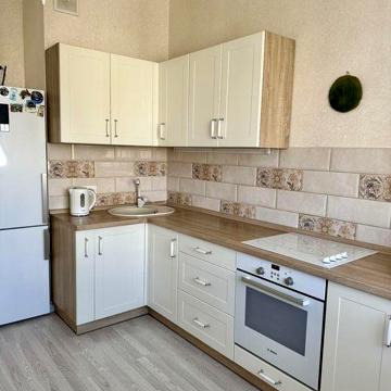 Сдам 2 комн квартиру в 20й Жемчужине на Сахарова