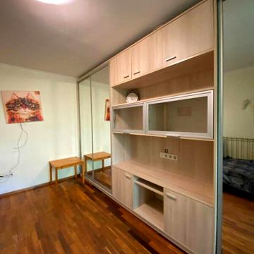 Продаж 2к Квартира Генерала Петрова вулиця