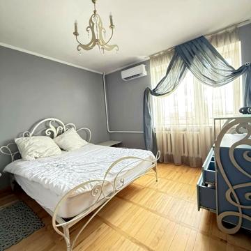 Соломянська вул., 22