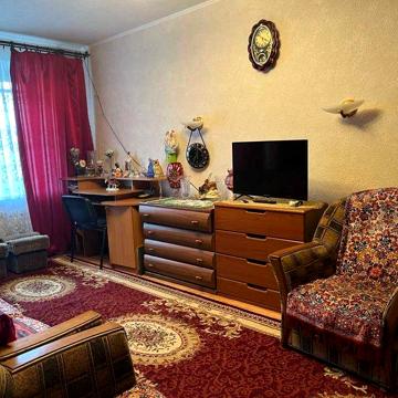Здам квартиру кроково із гаражем