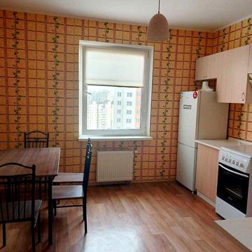 Оренда  2х. кімнатної квартири , вул.Милославська 16