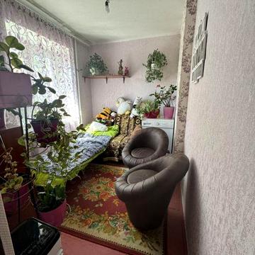 Продам квартиру район Варуса