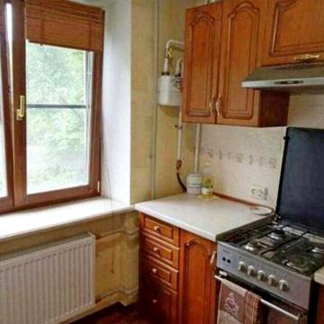 Продаж двохкімнатной квартири набережна.