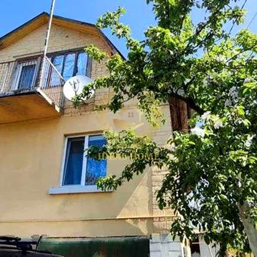 Центральна, 85