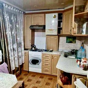 У продажу трикімнатна квартира в районі Зигіна
