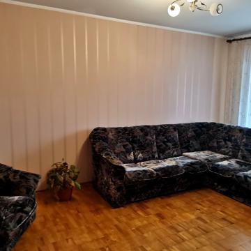 Каштанова вул., 8-Б